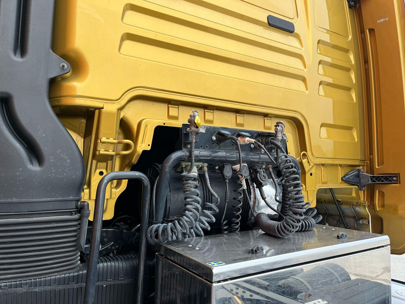 Tractor unit MAN TGX 28.510 6x2 TWIN BED GX CAB / INTARDER / DOUBLE BOGIE: picture 14 Tractor unit MAN TGX 28.510 6x2 TWIN BED GX CAB / INTARDER / DOUBLE BOGIE: picture 14