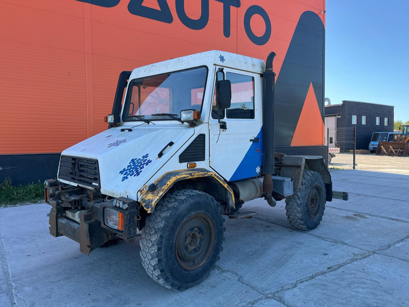 Mercedes-Benz Unimog U130 4x4 - Tractor unit: picture 2 Mercedes-Benz Unimog U130 4x4 - Tractor unit: picture 2