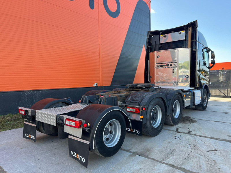 Volvo FH 16 750 8x4 GCW 90 ton / DOLLY / RETARDER - Tractor unit: picture 5 Volvo FH 16 750 8x4 GCW 90 ton / DOLLY / RETARDER - Tractor unit: picture 5