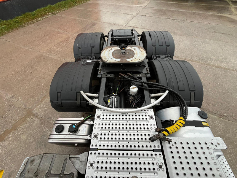 Tractor unit Volvo FH 460 6x2/2 HYDRAULICS: picture 10