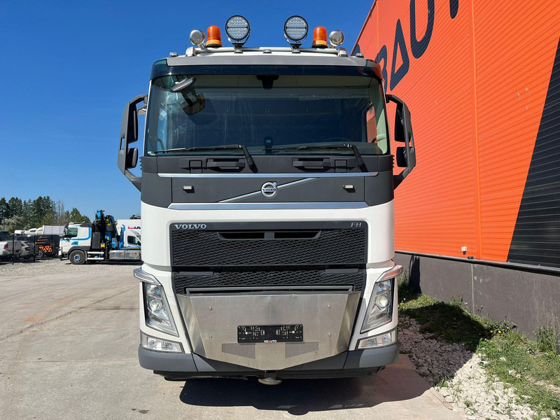 Volvo FH 500 8x2*4 HMF 6020 OK6 / JIB FJ1200 K6 / WINCH - Tractor unit: picture 3 Volvo FH 500 8x2*4 HMF 6020 OK6 / JIB FJ1200 K6 / WINCH - Tractor unit: picture 3