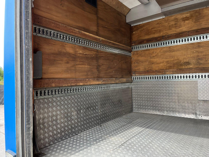 Coach Van Hool Scania K 400 T 9 6x2*4 WC / AC / WEBASTO / FRIDGE / LUGGAGE BOX WITH LIFT / WHEELCHAIR LIFT: picture 12