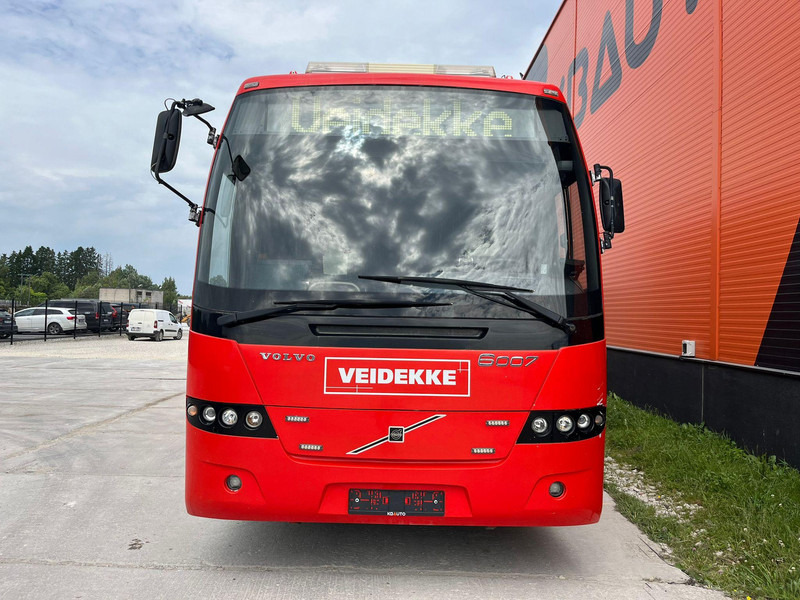 Volvo B12M 4x2 14 SEATS / AC / AUXILIARY HEATING / WC / KITCHEN - Suburban bus: picture 2 Volvo B12M 4x2 14 SEATS / AC / AUXILIARY HEATING / WC / KITCHEN - Suburban bus: picture 2