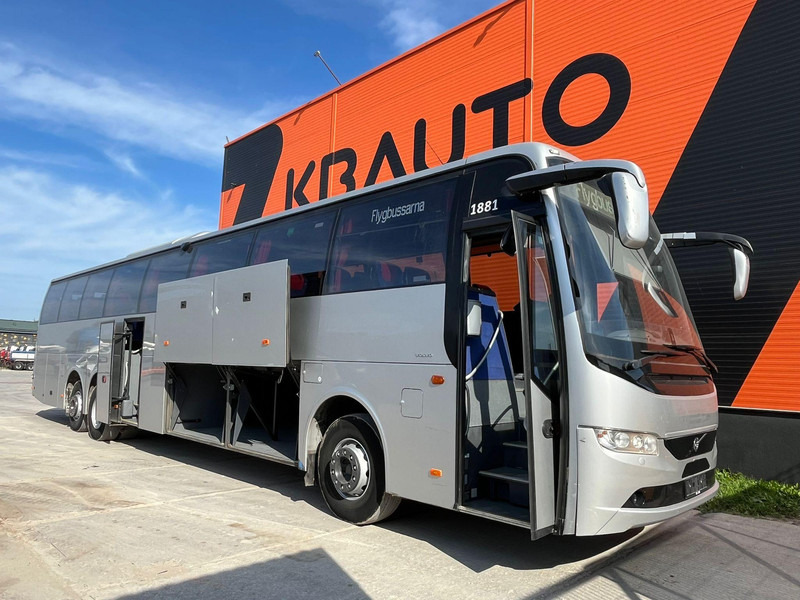 Volvo B8R 9700 H 6x2*4 61+1 SEATS / AC / AUXILIARY HEATER / WC - Coach: picture 1 Volvo B8R 9700 H 6x2*4 61+1 SEATS / AC / AUXILIARY HEATER / WC - Coach: picture 1