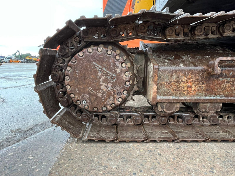 Crawler excavator Volvo ECR 235 E CENTRAL LUBRICATION / AC: picture 15