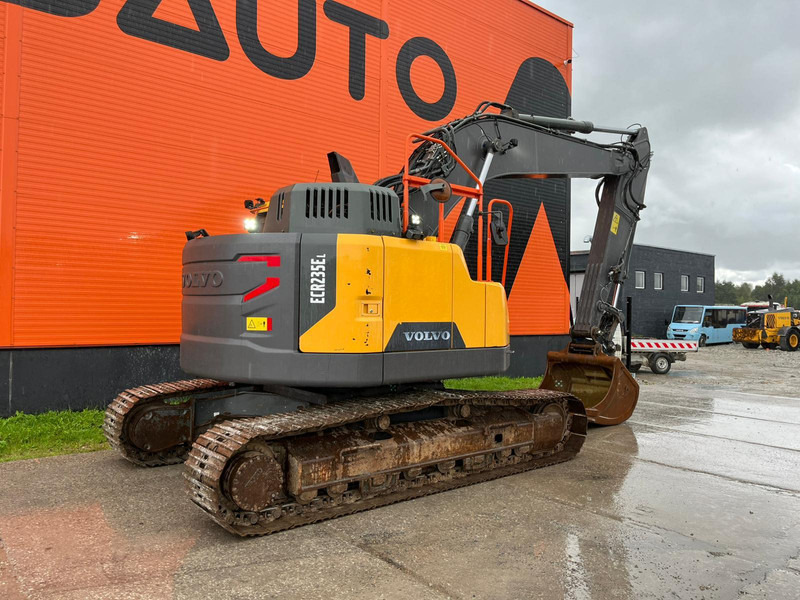 Crawler excavator Volvo ECR 235 E CENTRAL LUBRICATION / AC: picture 5