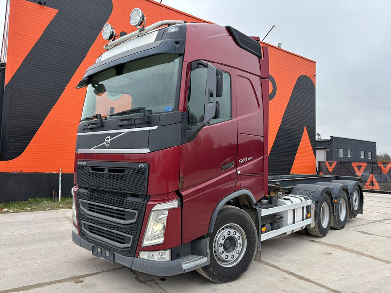 Volvo FH 540 8x4*4 CHASSIS L=6124 mm - Cab chassis truck: picture 2 Volvo FH 540 8x4*4 CHASSIS L=6124 mm - Cab chassis truck: picture 2