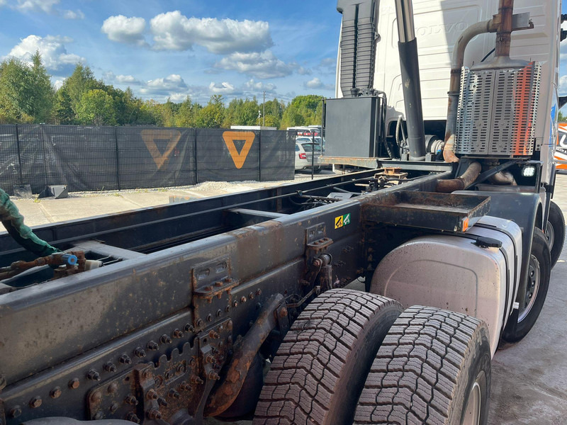 Leasing of Volvo FH 540 8x4 RETARDER / TANDEM AXLE LIFT / BOX L=5501 mm Volvo FH 540 8x4 RETARDER / TANDEM AXLE LIFT / BOX L=5501 mm: picture 15 Leasing of Volvo FH 540 8x4 RETARDER / TANDEM AXLE LIFT / BOX L=5501 mm Volvo FH 540 8x4 RETARDER / TANDEM AXLE LIFT / BOX L=5501 mm: picture 15