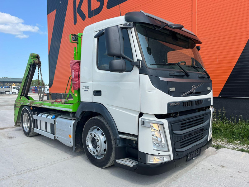 Volvo FM 330 4x2 JOAB TL 8 AO C - Skip loader truck: picture 4 Volvo FM 330 4x2 JOAB TL 8 AO C - Skip loader truck: picture 4