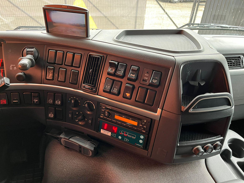Tipper Volvo FM 370 6x2 BOX L=5128 mm: picture 19
