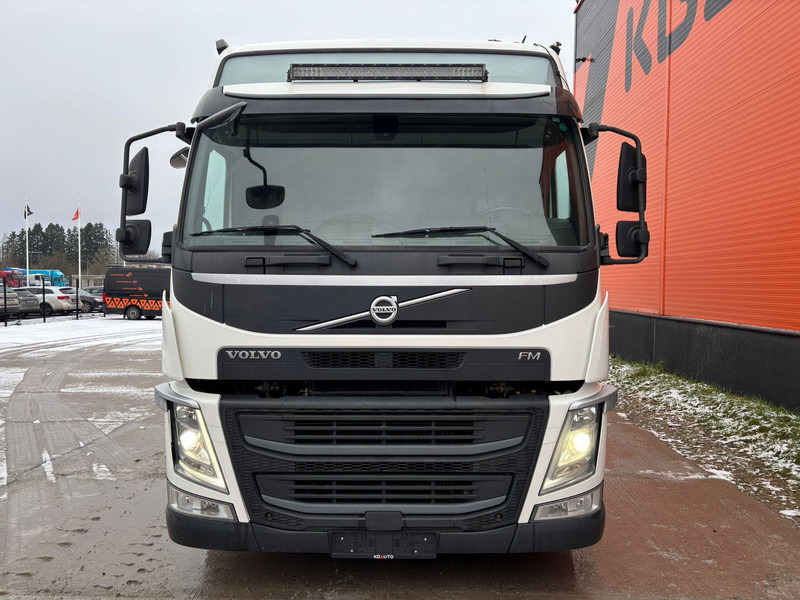 Volvo FM 500 6x2*4 MITSUBISHI TU85SA / BOX L=7470 mm - Refrigerated truck: picture 3 Volvo FM 500 6x2*4 MITSUBISHI TU85SA / BOX L=7470 mm - Refrigerated truck: picture 3