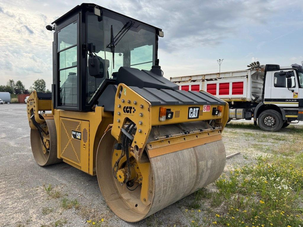 Caterpillar CD54B - Road roller: picture 4 Caterpillar CD54B - Road roller: picture 4