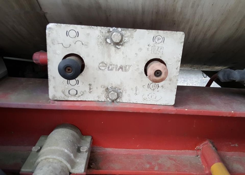 ACTM 28 M ROZSUWANA 3 OSIE SKRĘTNE ORYGINAŁ - Dropside/ Flatbed semi-trailer: picture 5 ACTM 28 M ROZSUWANA 3 OSIE SKRĘTNE ORYGINAŁ - Dropside/ Flatbed semi-trailer: picture 5