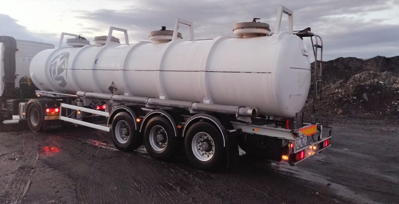 Tanker semi-trailer for transportation of chemicals Guhur ADR L4BN/ chemiczna / polyester / poj. 24.600L: picture 6 Tanker semi-trailer for transportation of chemicals Guhur ADR L4BN/ chemiczna / polyester / poj. 24.600L: picture 6