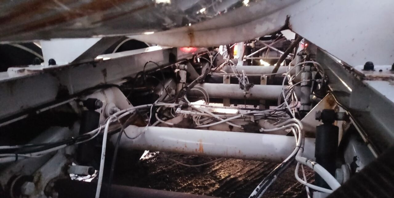 Tanker semi-trailer for transportation of chemicals Guhur ADR L4BN/ chemiczna / polyester / poj. 24.600L: picture 9 Tanker semi-trailer for transportation of chemicals Guhur ADR L4BN/ chemiczna / polyester / poj. 24.600L: picture 9