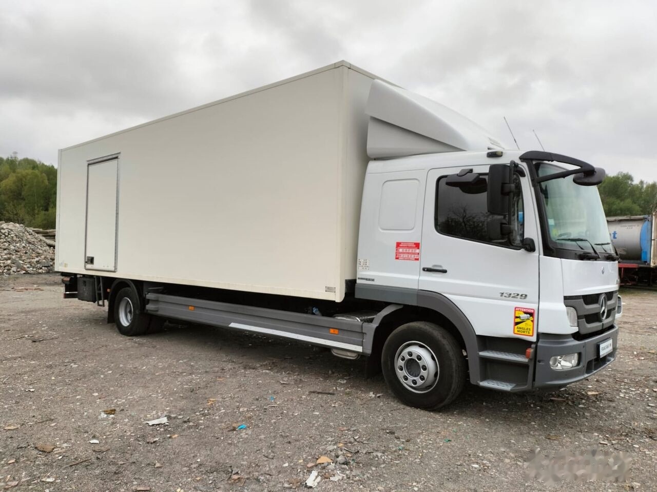 Mercedes-Benz ATEGO 1329 - Isothermal truck: picture 2 Mercedes-Benz ATEGO 1329 - Isothermal truck: picture 2