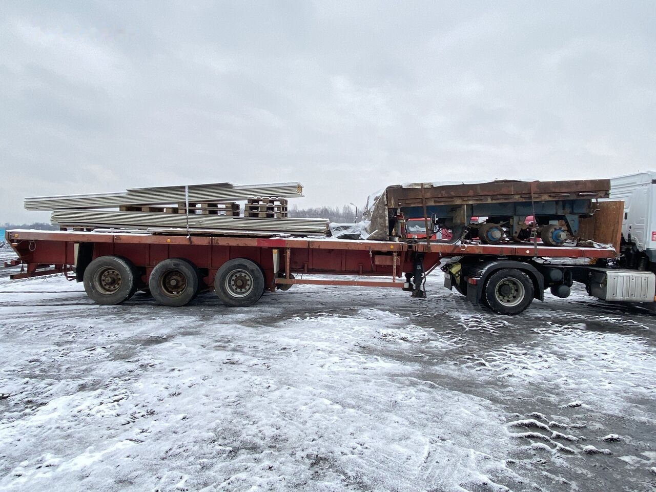 Robuste - Timber semi-trailer: picture 2 Robuste - Timber semi-trailer: picture 2