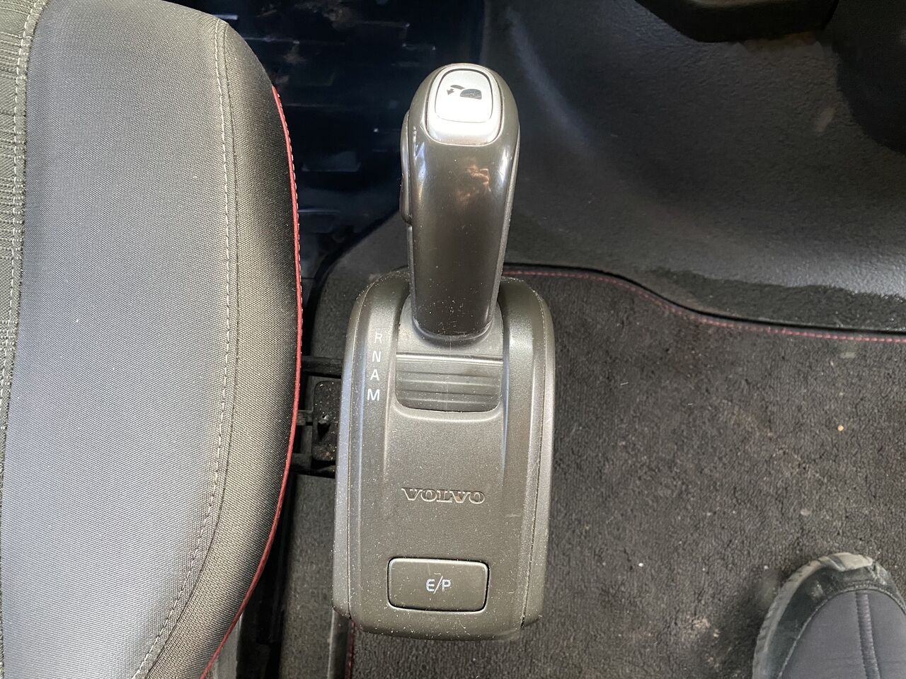 Tractor unit Volvo FH 500: picture 15