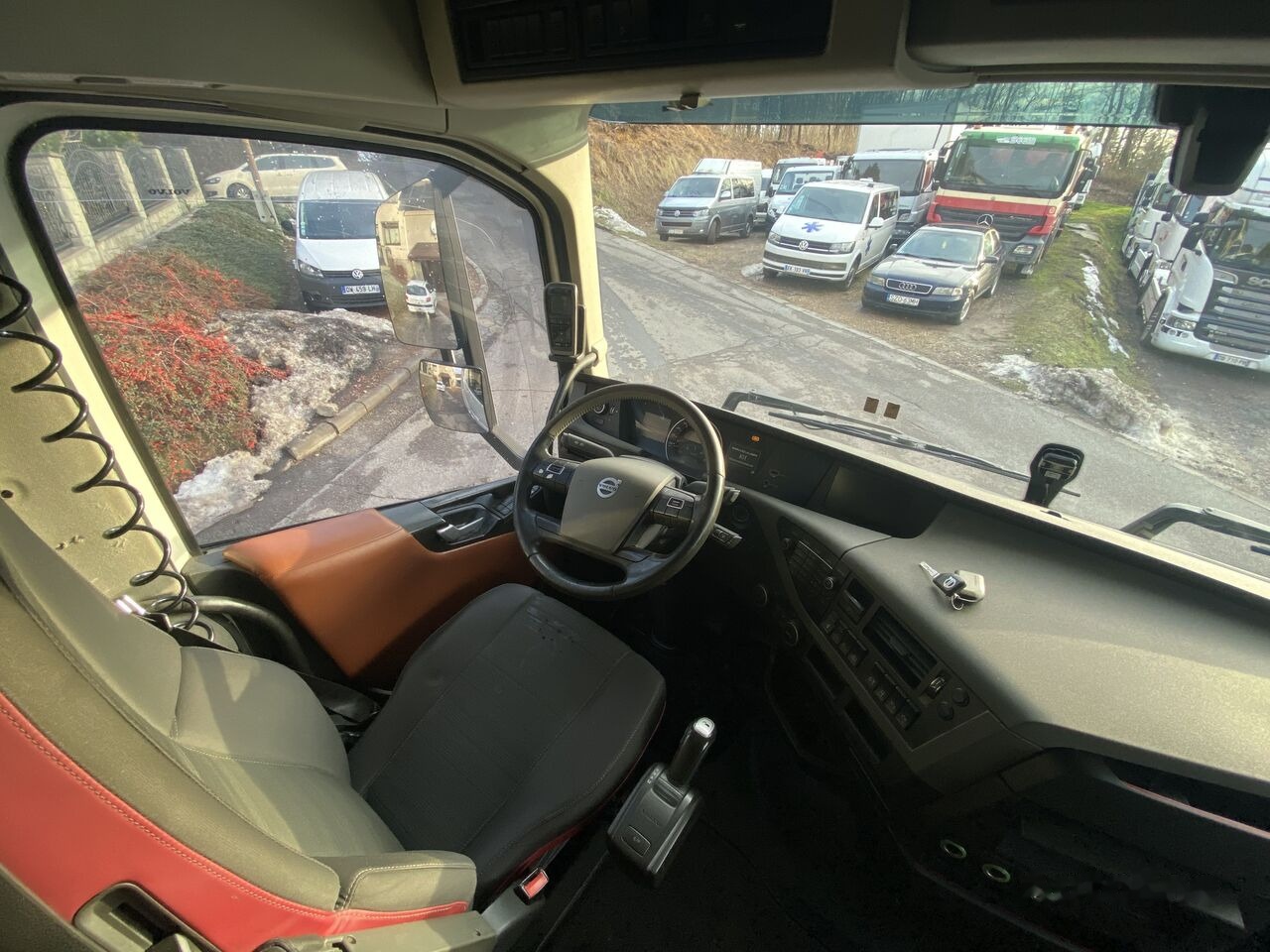 Tractor unit Volvo FH 500: picture 18