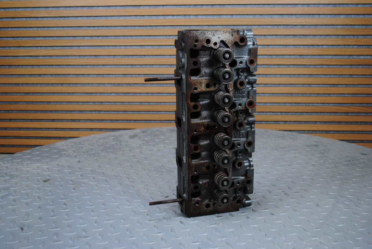 Cilinderkop Yanmar 4TNE88 - 4TNV88 - Cylinder head: picture 4 Cilinderkop Yanmar 4TNE88 - 4TNV88 - Cylinder head: picture 4