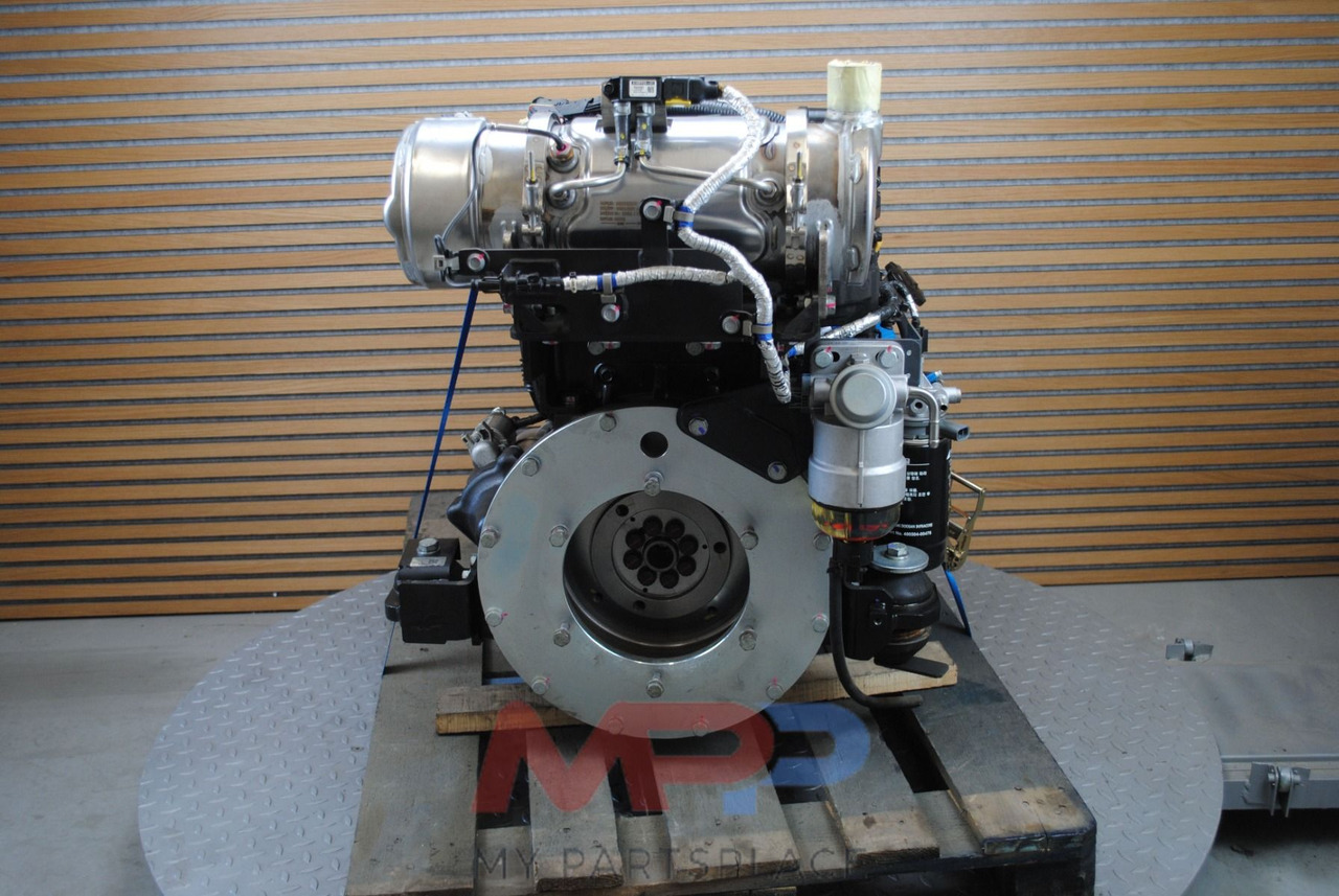 Doosan DM02 - Bobcat D24 - Engine: picture 1 Doosan DM02 - Bobcat D24 - Engine: picture 1