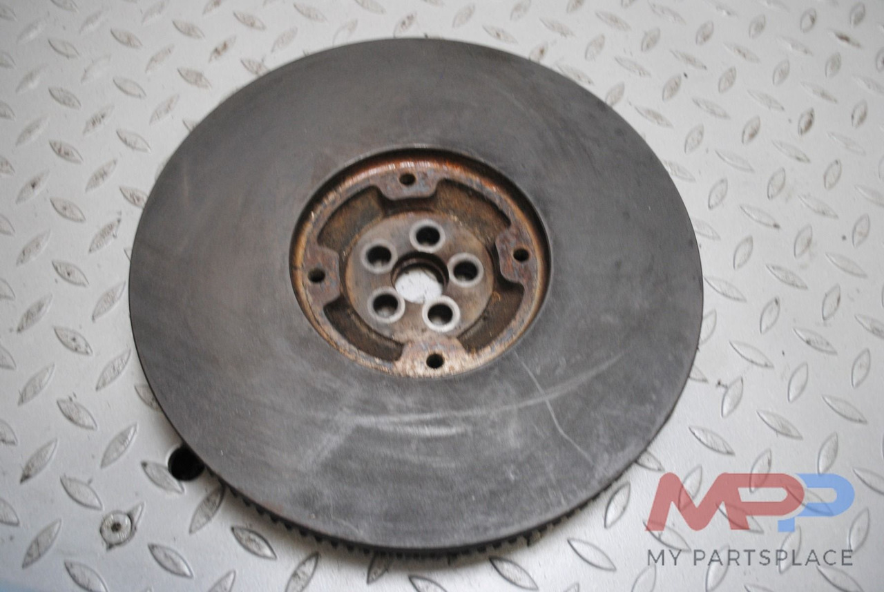 Vliegwiel Mitsubishi K4A, K4C,K4D,K4E, K4F - Flywheel: picture 1 Vliegwiel Mitsubishi K4A, K4C,K4D,K4E, K4F - Flywheel: picture 1