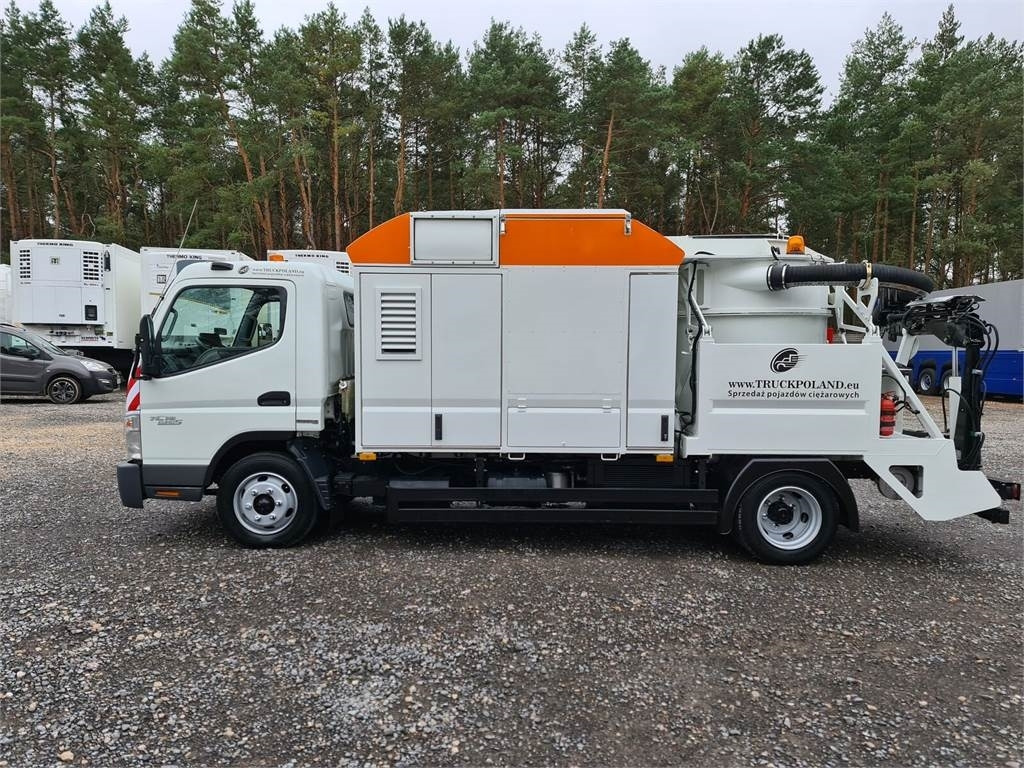 Mitsubishi CANTER odkurzacz koparka ssąca Saugbagger CITY SAU - Vacuum truck: picture 4 Mitsubishi CANTER odkurzacz koparka ssąca Saugbagger CITY SAU - Vacuum truck: picture 4