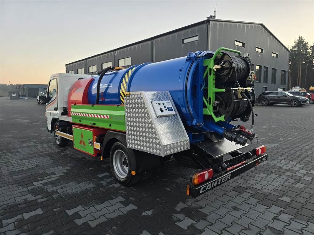 Mitsubishi ROM KOKS SMART COMBI WUKO HOT WATER FOR CLEANING S - Vacuum truck: picture 5 Mitsubishi ROM KOKS SMART COMBI WUKO HOT WATER FOR CLEANING S - Vacuum truck: picture 5