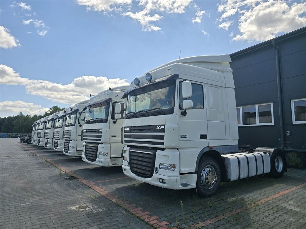 DAF XF 105 460 - Tractor unit: picture 2 DAF XF 105 460 - Tractor unit: picture 2
