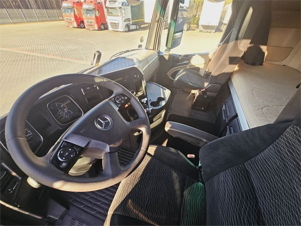 Mercedes-Benz ACTROS 1843 - Tractor unit: picture 3 Mercedes-Benz ACTROS 1843 - Tractor unit: picture 3