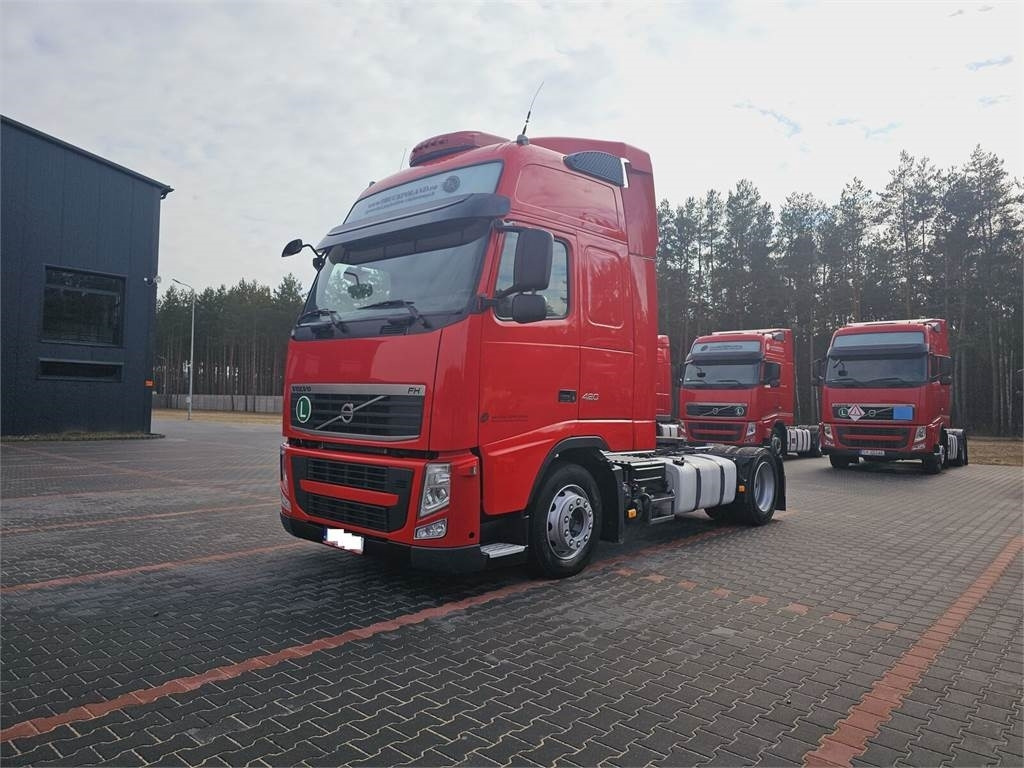 Volvo FH13 XXL EURO 5 2011 + KRONE MEGA RAISE  - Tractor unit: picture 4 Volvo FH13 XXL EURO 5 2011 + KRONE MEGA RAISE  - Tractor unit: picture 4