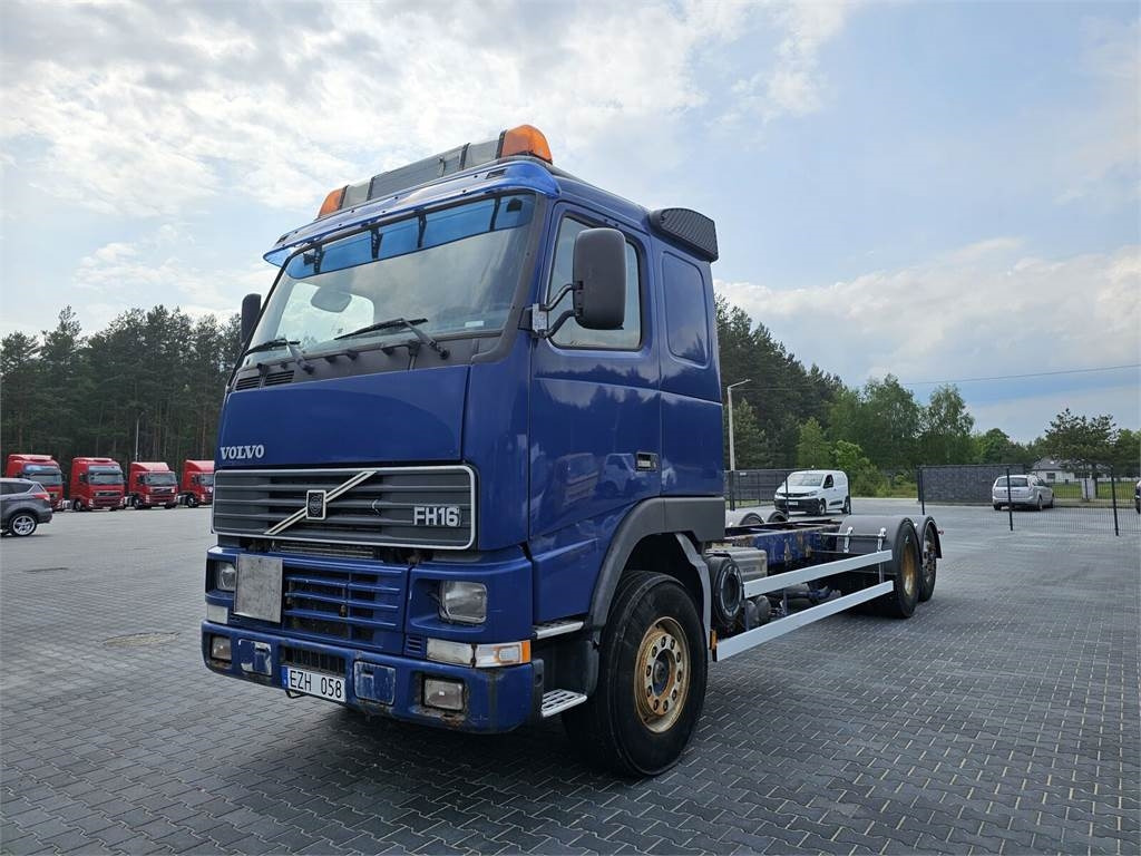 Volvo FH 16 470 KM 6x2 low mileage 229700 km !!!! - Container transporter/ Swap body truck: picture 2 Volvo FH 16 470 KM 6x2 low mileage 229700 km !!!! - Container transporter/ Swap body truck: picture 2