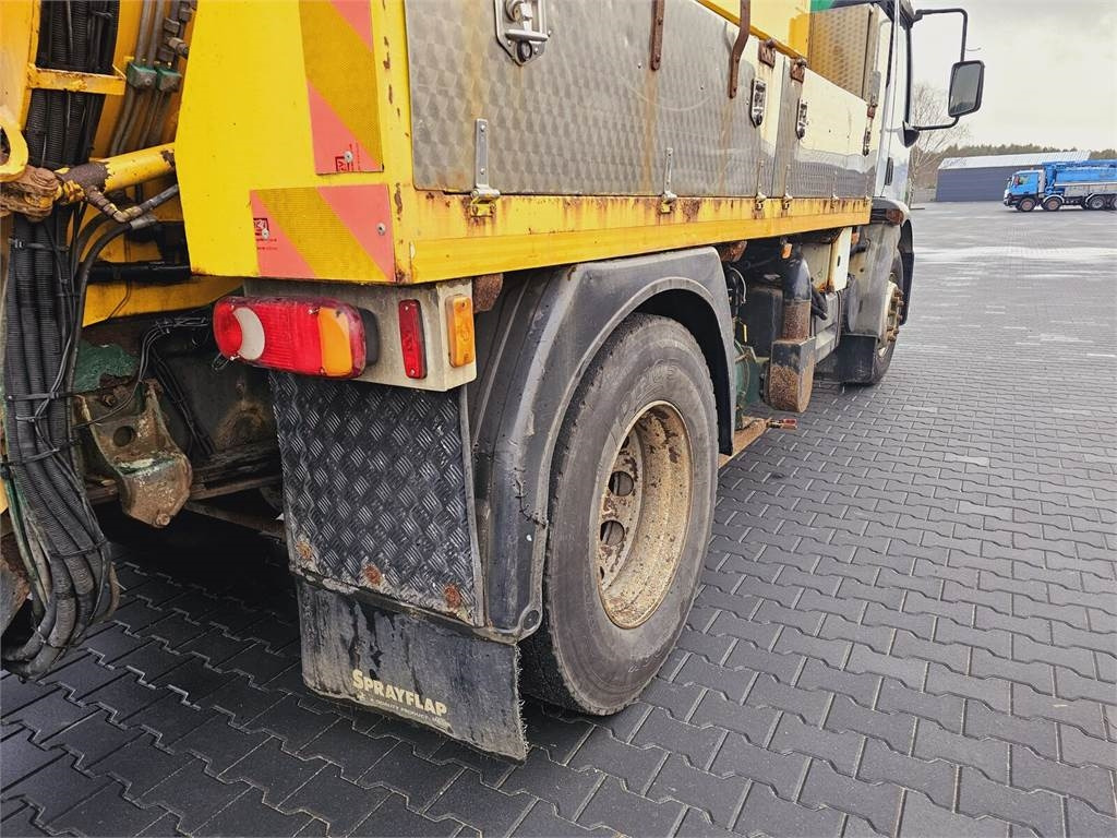 Vacuum truck Volvo FULLER TANKERS 2008 WUKO for collecting liquid was: picture 17 Vacuum truck Volvo FULLER TANKERS 2008 WUKO for collecting liquid was: picture 17