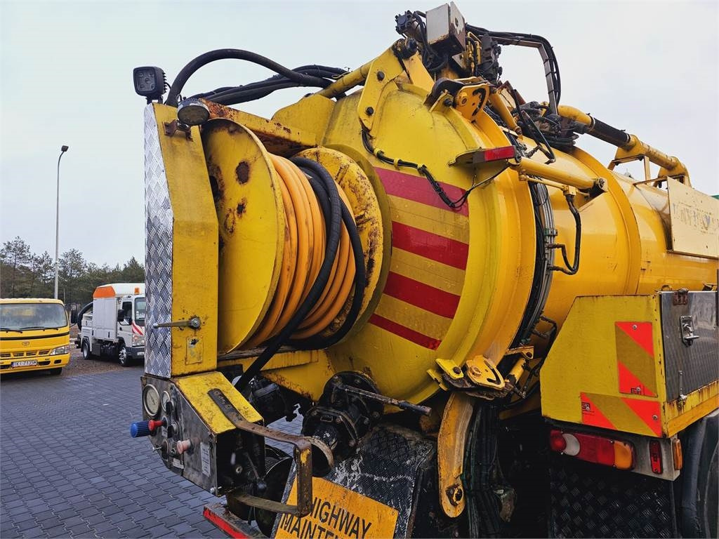 Vacuum truck Volvo FULLER TANKERS 2008 WUKO for collecting liquid was: picture 16 Vacuum truck Volvo FULLER TANKERS 2008 WUKO for collecting liquid was: picture 16