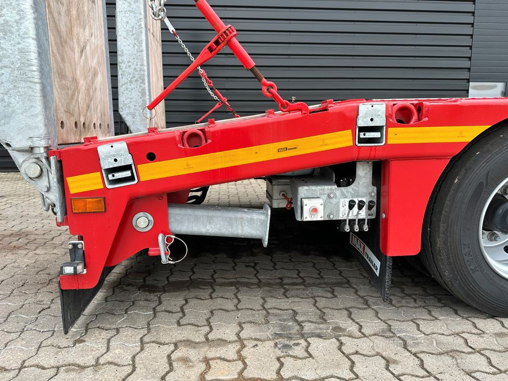 Faymonville Maxtrailer tieflader / radmulden / baggermulde Faymonville Maxtrailer tieflader / radmulden / baggermulde - Low loader semi-trailer: picture 5 Faymonville Maxtrailer tieflader / radmulden / baggermulde Faymonville Maxtrailer tieflader / radmulden / baggermulde - Low loader semi-trailer: picture 5