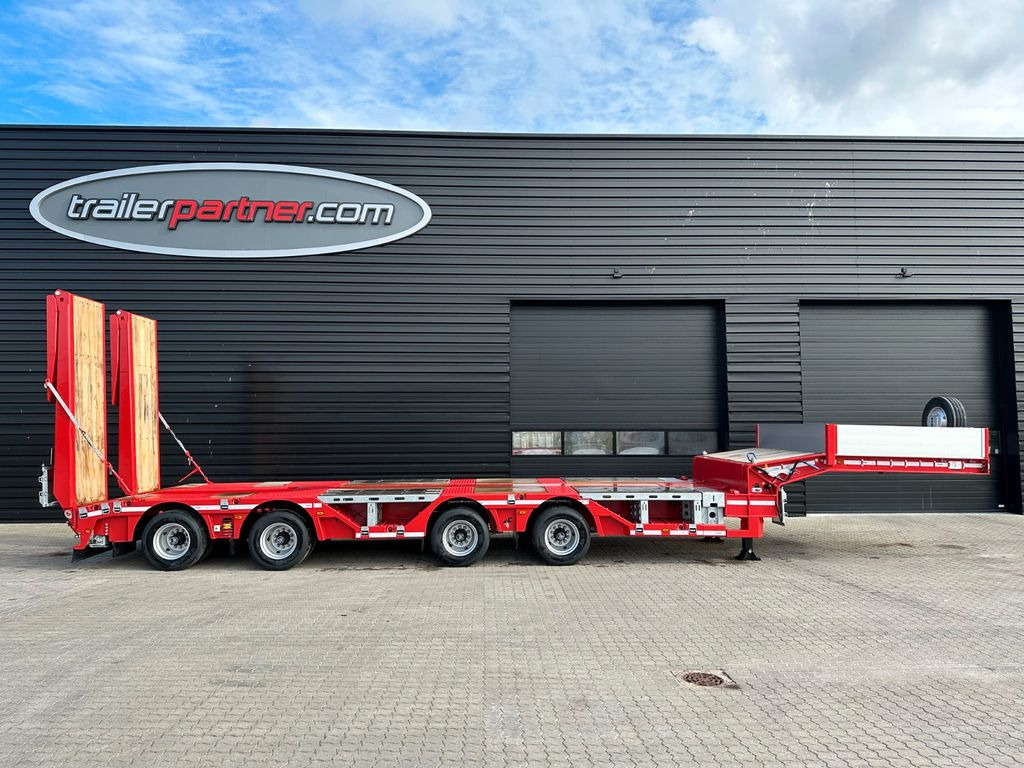 Faymonville Multimax N 4 LAUM RM 2+2 - Low loader semi-trailer: picture 1 Faymonville Multimax N 4 LAUM RM 2+2 - Low loader semi-trailer: picture 1
