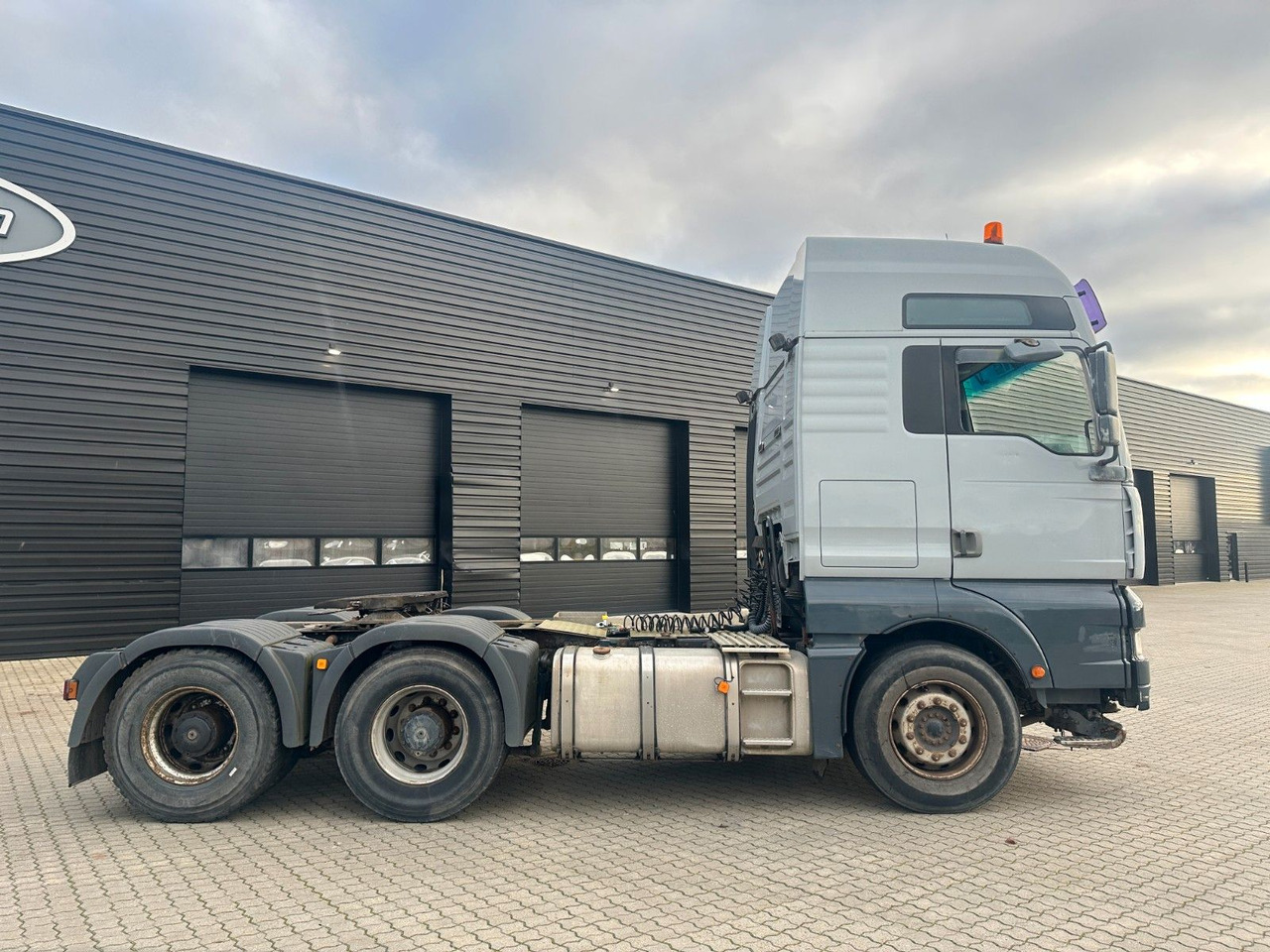 MAN TGA 26.530 6x4 / 120 T - Tractor unit: picture 2 MAN TGA 26.530 6x4 / 120 T - Tractor unit: picture 2