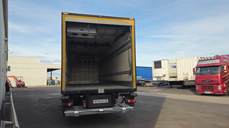 Refrigerated truck Renault D WIDE (LOCATION / RENT): picture 7