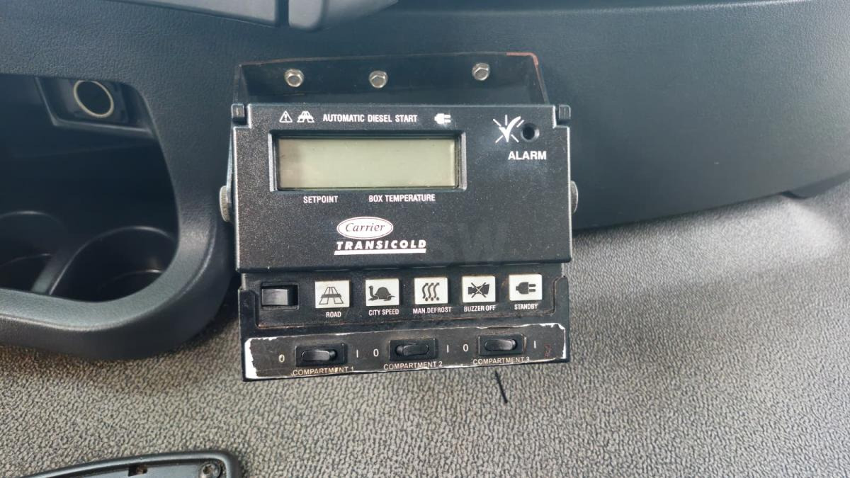 Refrigerated truck Renault D WIDE (LOCATION / RENT): picture 20