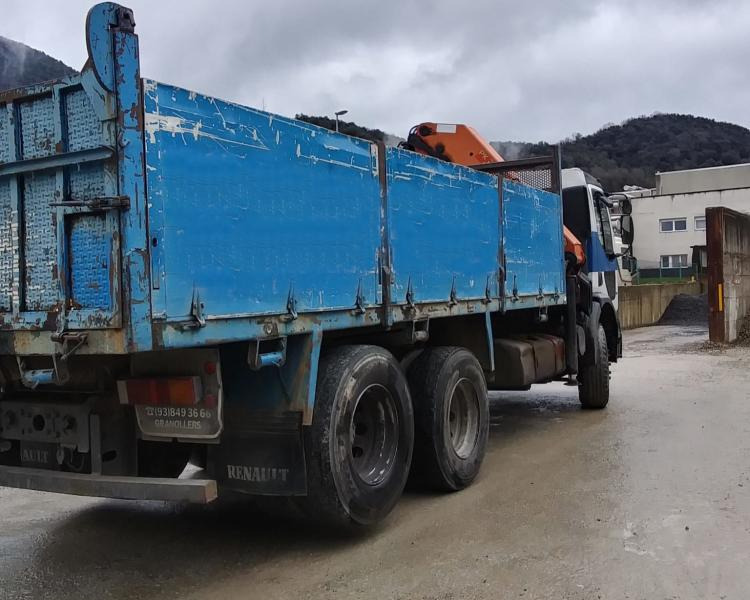 Renault Premium 340 - Dropside/ Flatbed truck, Crane truck: picture 1 Renault Premium 340 - Dropside/ Flatbed truck, Crane truck: picture 1