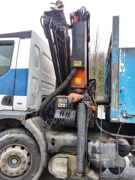 Renault Premium 340 - Dropside/ Flatbed truck, Crane truck: picture 2 Renault Premium 340 - Dropside/ Flatbed truck, Crane truck: picture 2