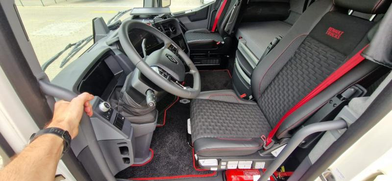 New Tractor unit Renault Gamme T High 480 T4X2 E6: picture 10