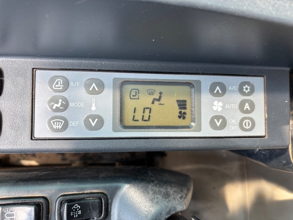 Crawler excavator Kobelco SK 210 LC-9 - SK210 - SK 210: picture 17