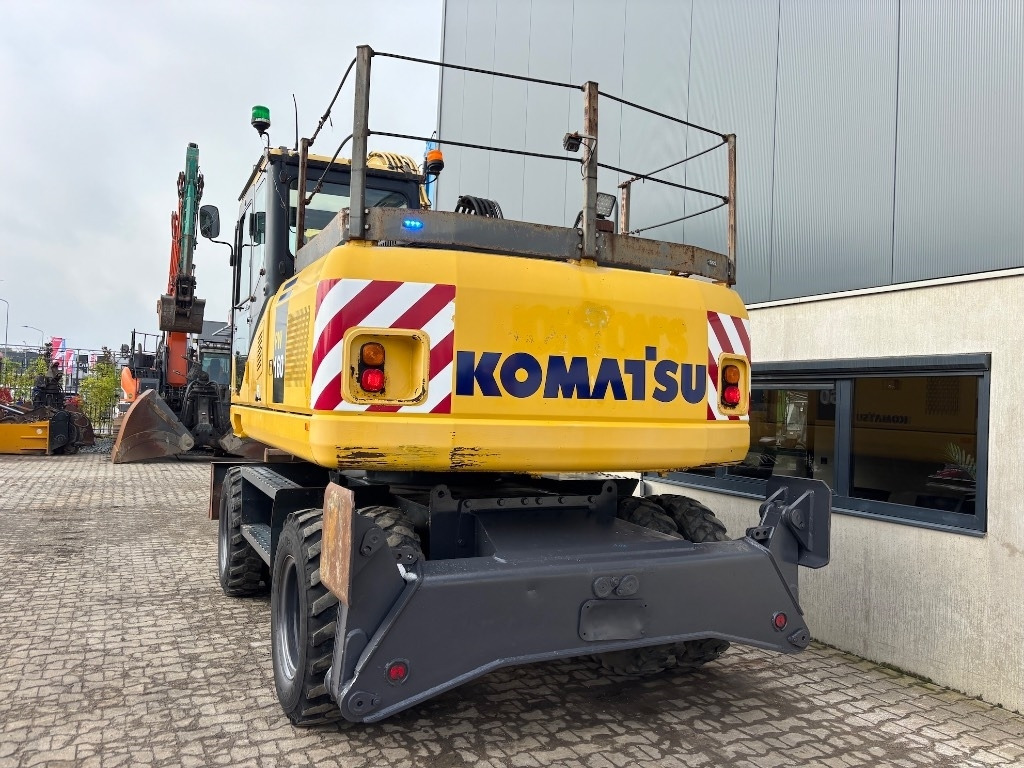 Komatsu PW 160-7 - PW160 - PW 160 - PW 180 - PW 140  - Wheel excavator: picture 5 Komatsu PW 160-7 - PW160 - PW 160 - PW 180 - PW 140  - Wheel excavator: picture 5