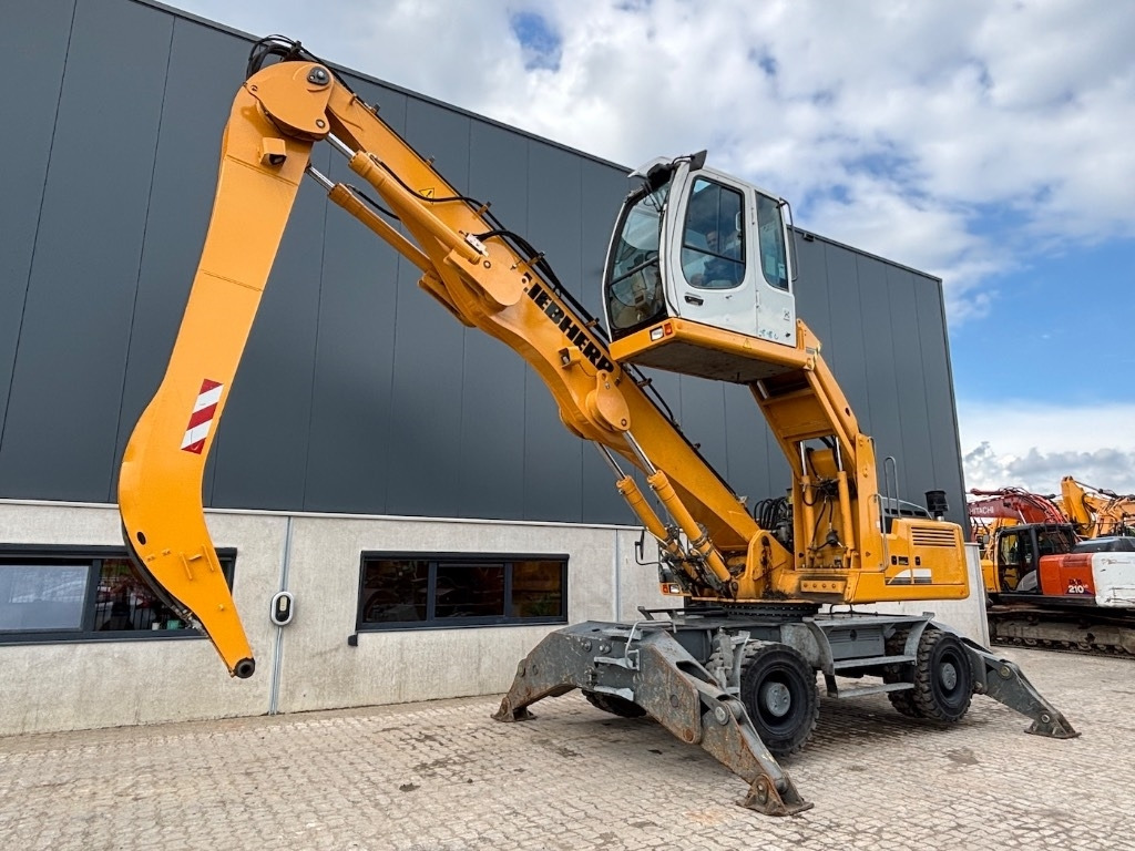 Liebherr A 904 C - Material handler: picture 1 Liebherr A 904 C - Material handler: picture 1