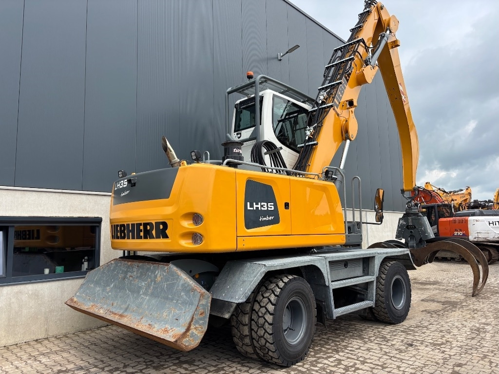 Liebherr LH 35 Timber Litronic - LH 30 - LH 40 - Material handler: picture 4 Liebherr LH 35 Timber Litronic - LH 30 - LH 40 - Material handler: picture 4