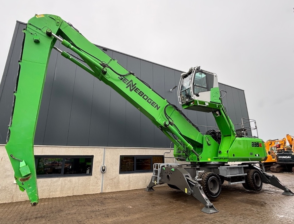 Sennebogen 835 M - 835 E - 835E - 835M - Material handler: picture 1 Sennebogen 835 M - 835 E - 835E - 835M - Material handler: picture 1