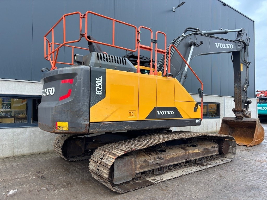 Volvo EC 250 E - EC 250 EL - EC250 - EC250EL - Crawler excavator: picture 5 Volvo EC 250 E - EC 250 EL - EC250 - EC250EL - Crawler excavator: picture 5