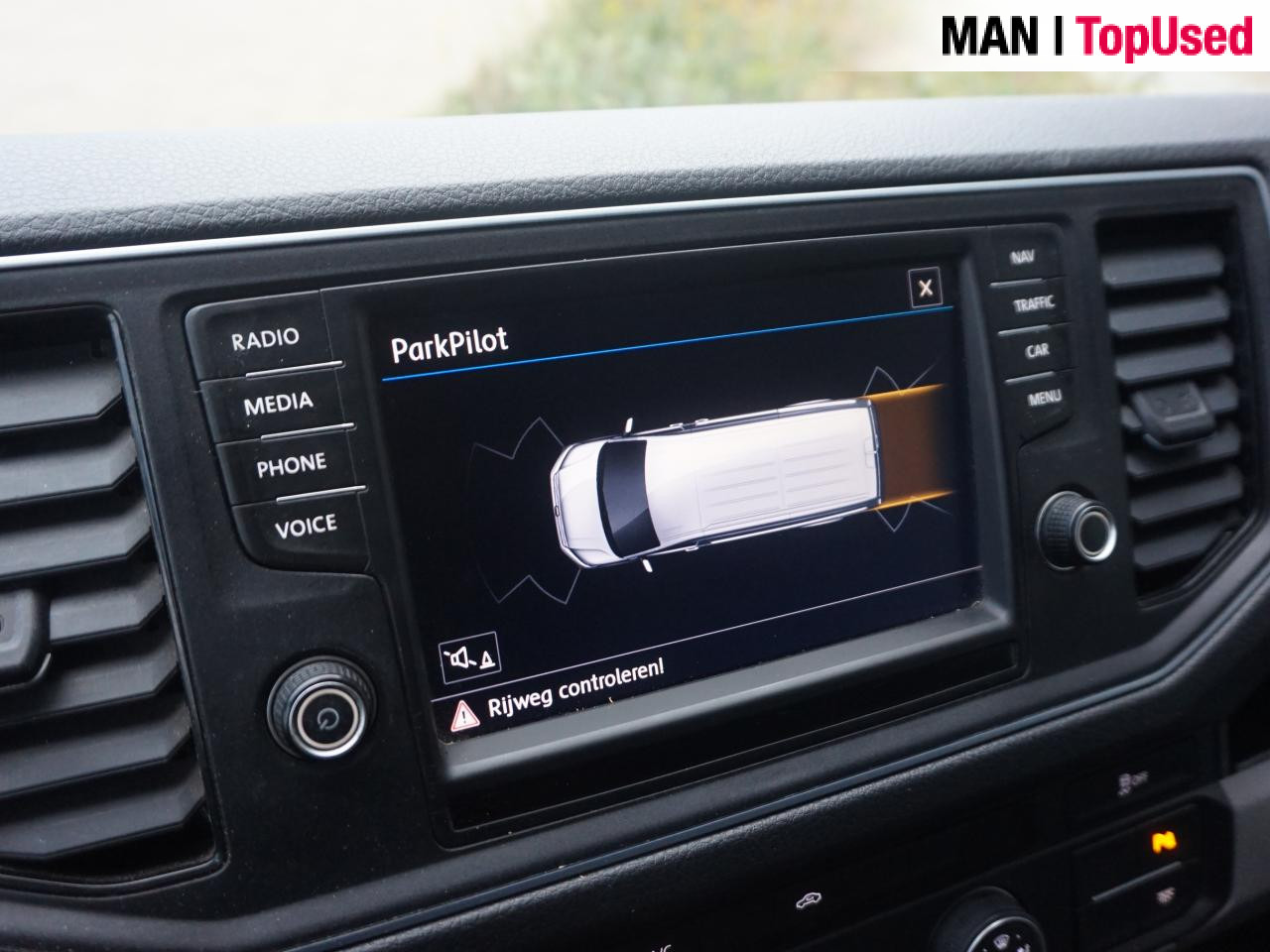 VOLKSWAGEN Crafter 35 TDI 4MOTION - Panel van: picture 5 VOLKSWAGEN Crafter 35 TDI 4MOTION - Panel van: picture 5