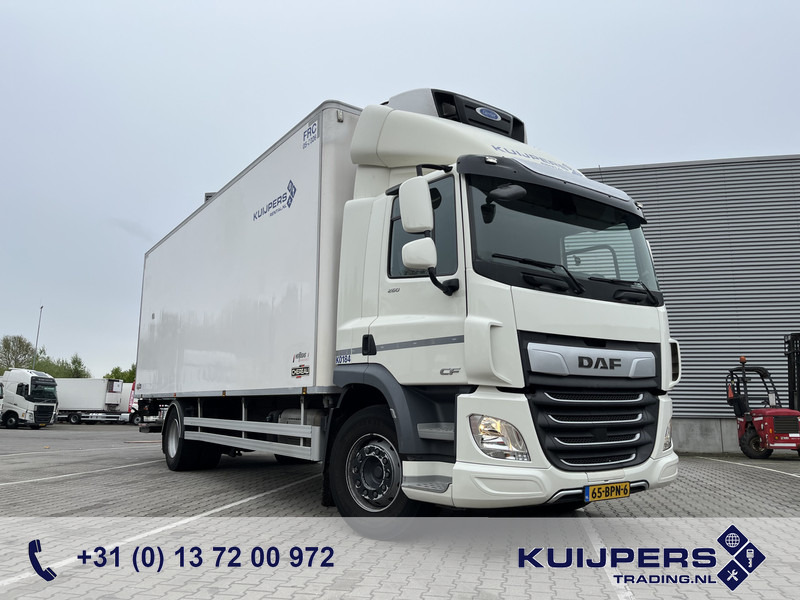 DAF CF 260 FA / Carrier Koeler - 30 gr / Chereau Frigobox / Laadklep 2000 kg - Refrigerated truck: picture 1 DAF CF 260 FA / Carrier Koeler - 30 gr / Chereau Frigobox / Laadklep 2000 kg - Refrigerated truck: picture 1